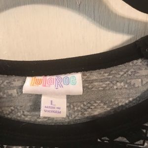 Randy Mid-length sleeves. Some new/tags some w/o